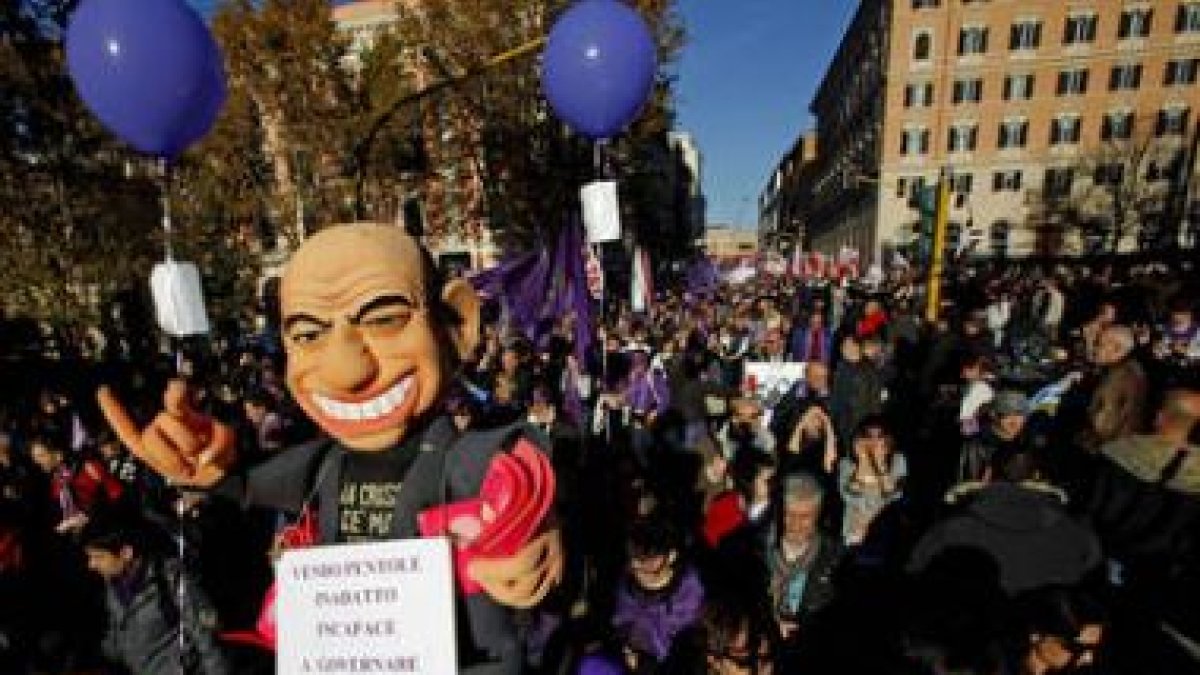 El aire festivo presidió la manifestación en Roma.