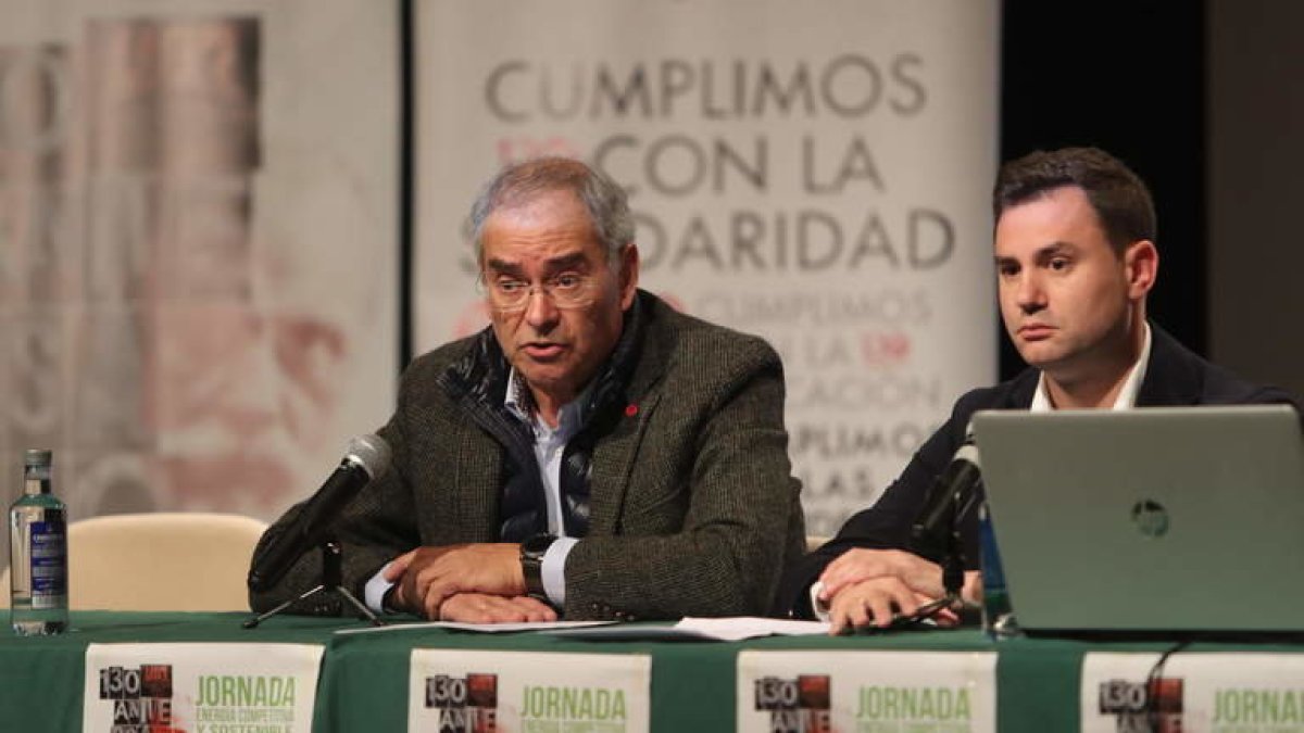 Temprano y Cendón en la celebración de la UGT. L. DE LA MATA