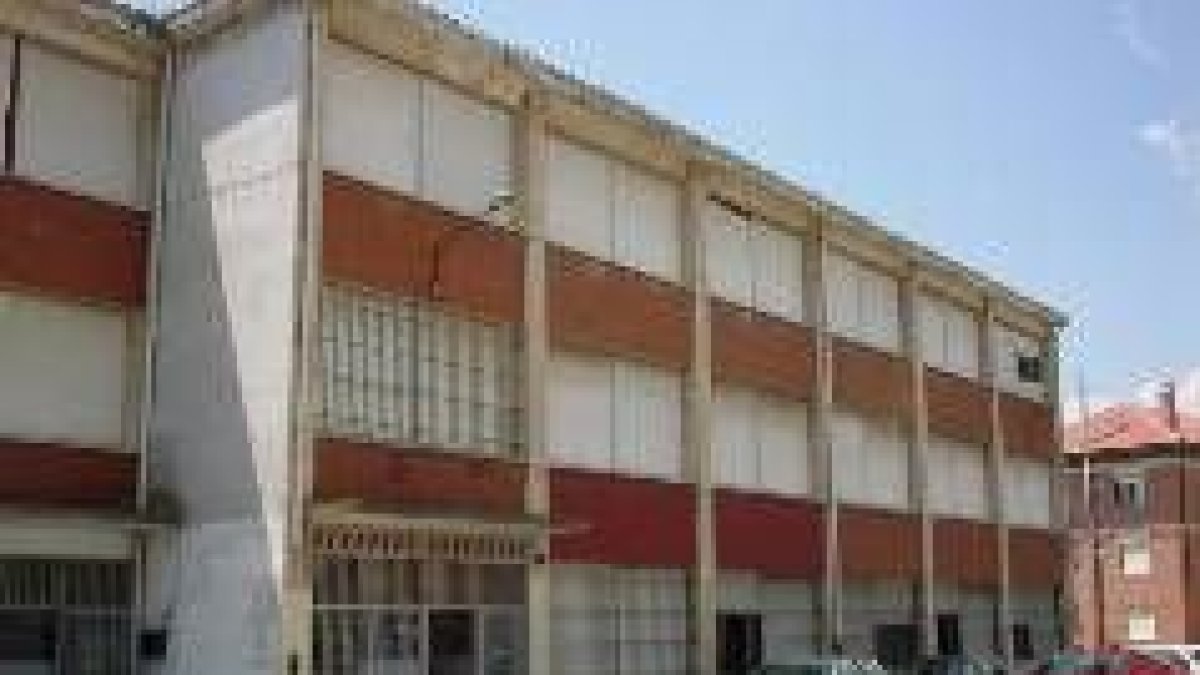 Antiguo instituto de la muralla que podría acoger la biblioteca