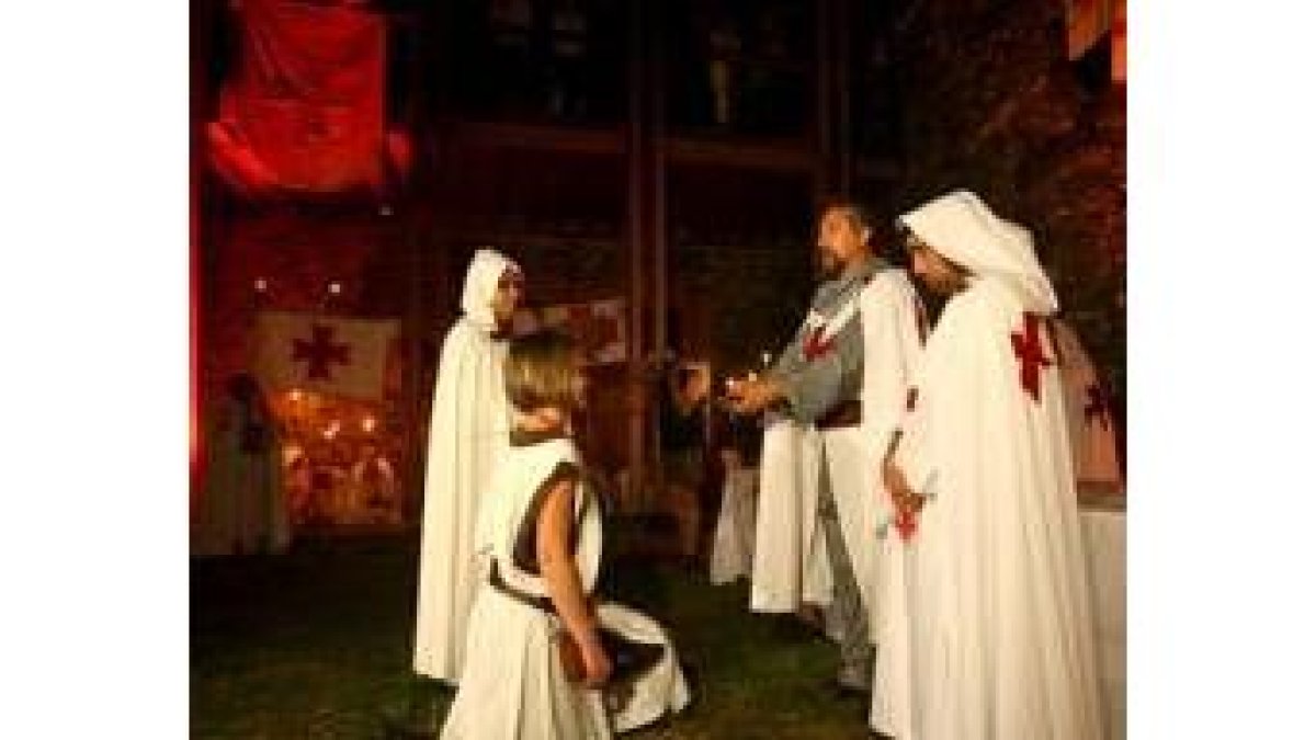 Los caballeros templarios volvieron a llenar de ritos y leyendas el casco antiguo de Ponferrada