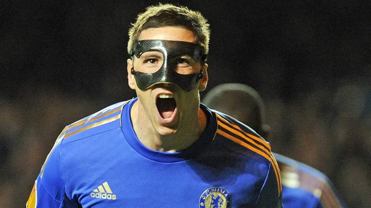 Fernando Torres lo celebra tras anotar su decisivo gol.