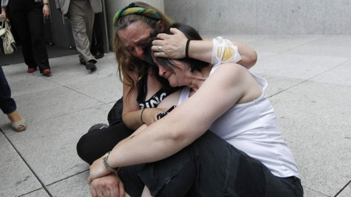 La voz de las mujeres se dejó sentir dentro y fuera del Senado.  Más de 500 mujeres leonesas, palentinas, asturianas y turolenses desafiaron a Madrid.