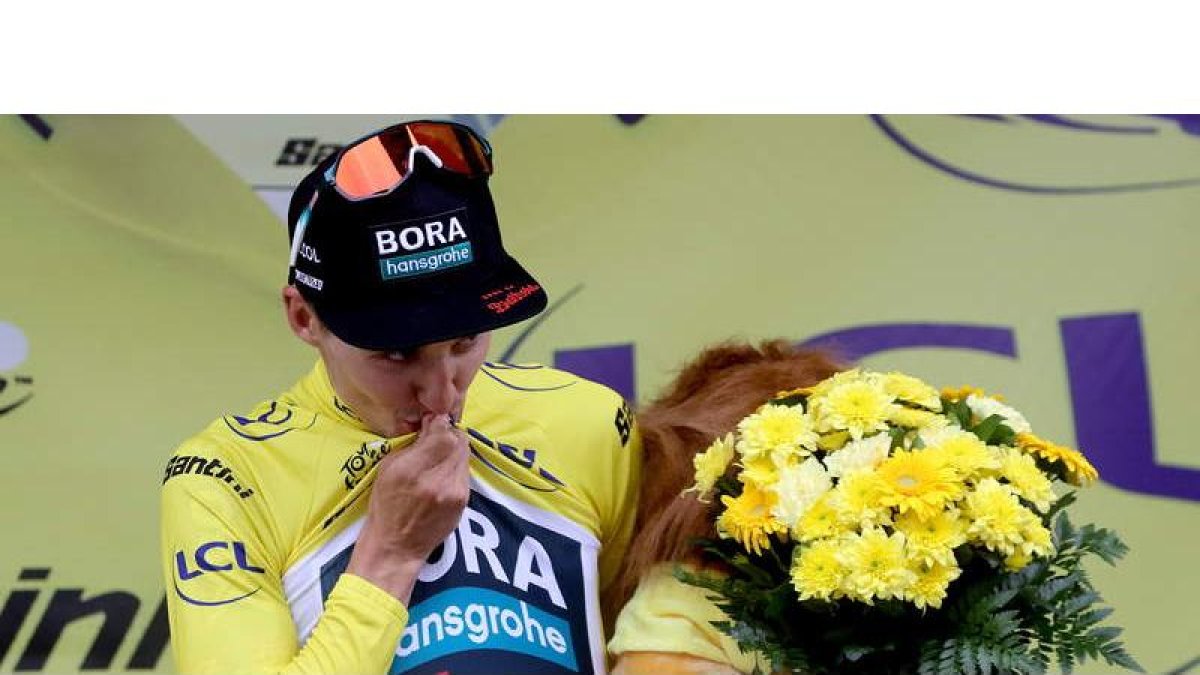 El australiano Jai Hindley, nuevo líder del Tour. MARTIN DIVISEK