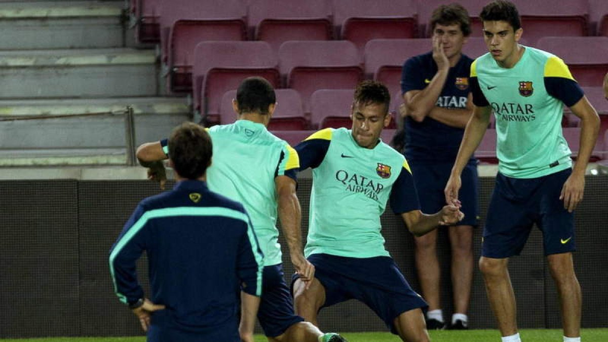 Neymar será junto a Xavi e Iniesta uno de los pilares del Barcelona en el Amsterdam Arena.
