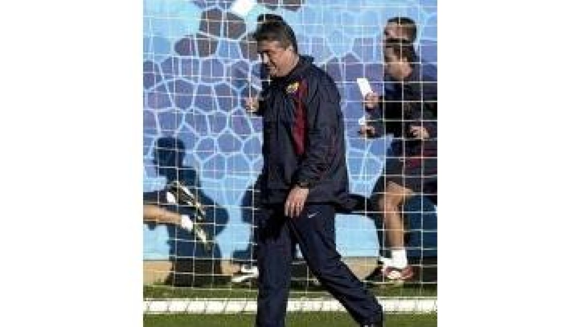 Antic dirige uno de los entrenamientos del equipo azulgrana