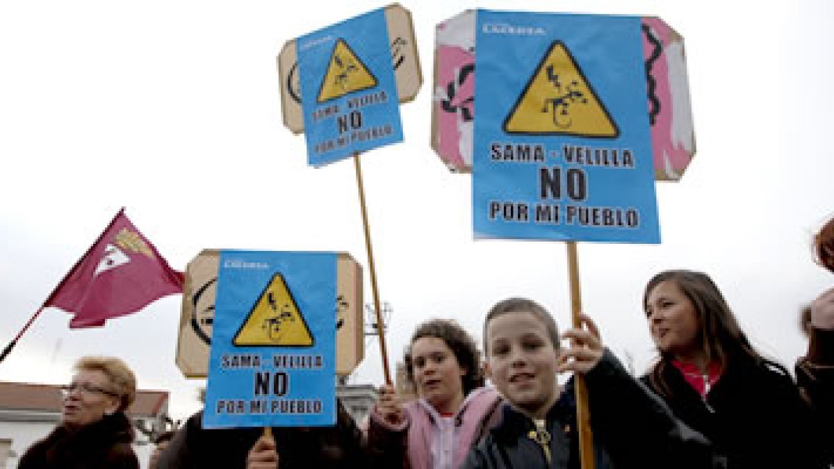 La Sama-Velilla ha encendido una respuesta social en León con pocos precedentes.