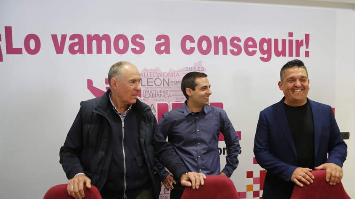 Eduardo López Sendino, Carlos Javier Salgado y Carles Mulet. RAMIRO