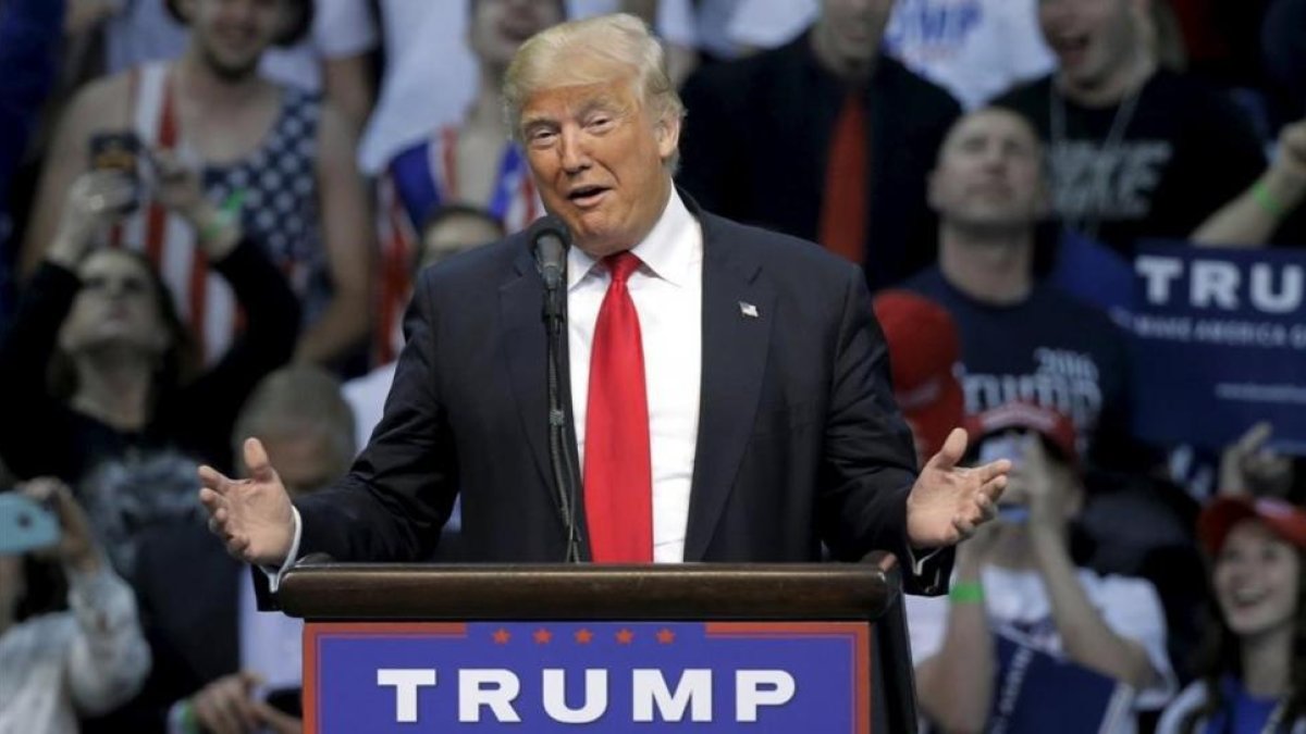 Trump habla durante un mitin en Wiles-Barre (Pensilvania), el 25 de abril.