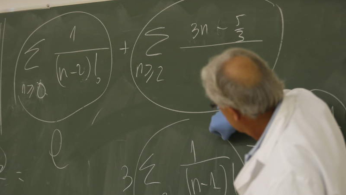 Las actividades intensivas en matemáticas tienen mayor impacto en la cadena de valor.