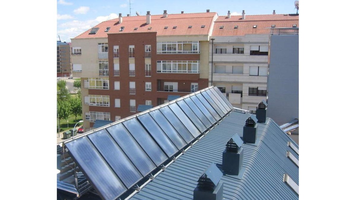 Las fórmulas de cooperativismo se abren paso en la reducción del consumo energético. dl