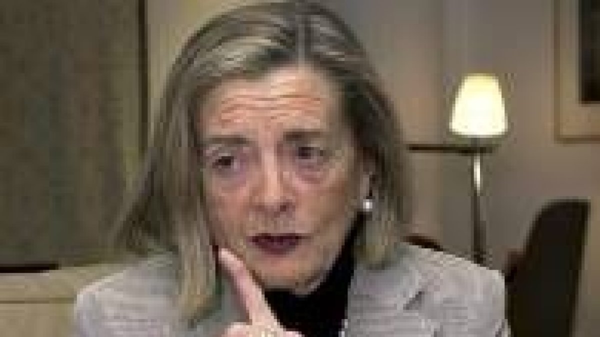 La autora leonesa hace una «catarsis dolorosa» en su nuevo libro