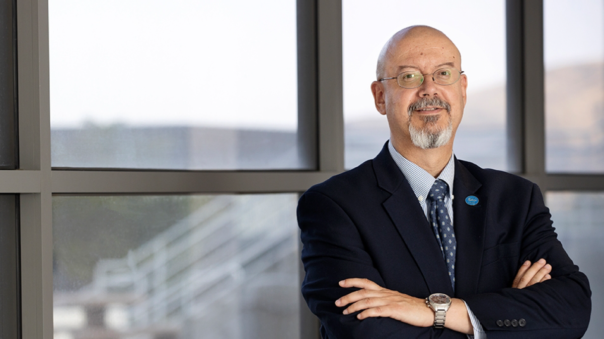 J. Tomás Gómez Árias. UNIVERSIDAD DE LEÓN