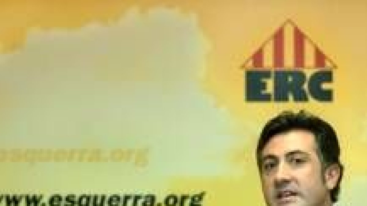 El secretario general de Esquerra Republicana, Joan Puigcercós, durante su rueda de prensa de ayer