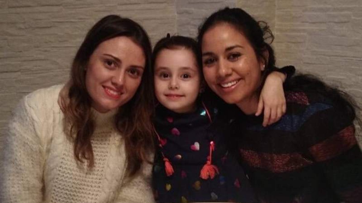 Heysa con su hermana Thalia y su sobrina Daniela. DL
