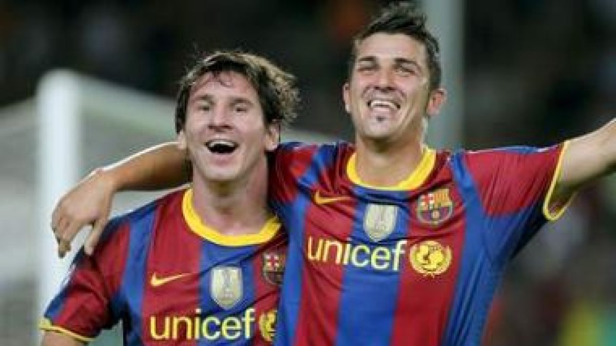Messi y Villa celebran el segundo gol al Panathinaikos que ponía en ventaja al Barça.
