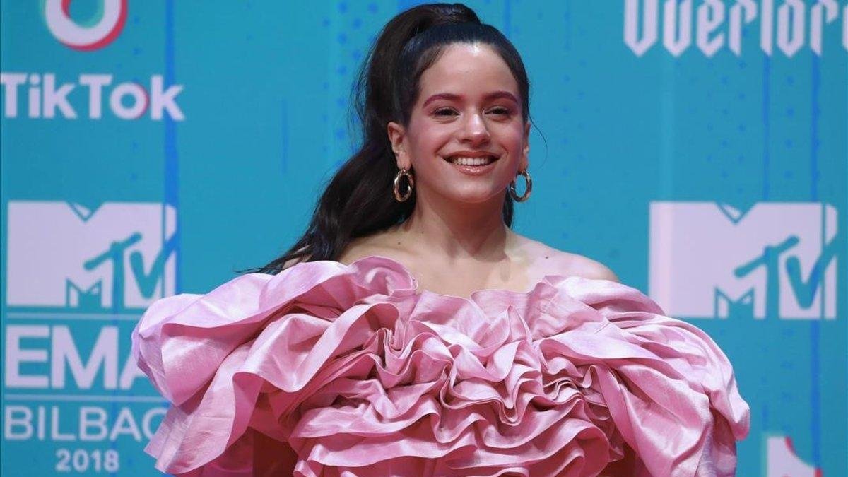 Rosalía posa en los Premios MTV, en Bilbao, el pasado 4 de noviembre.