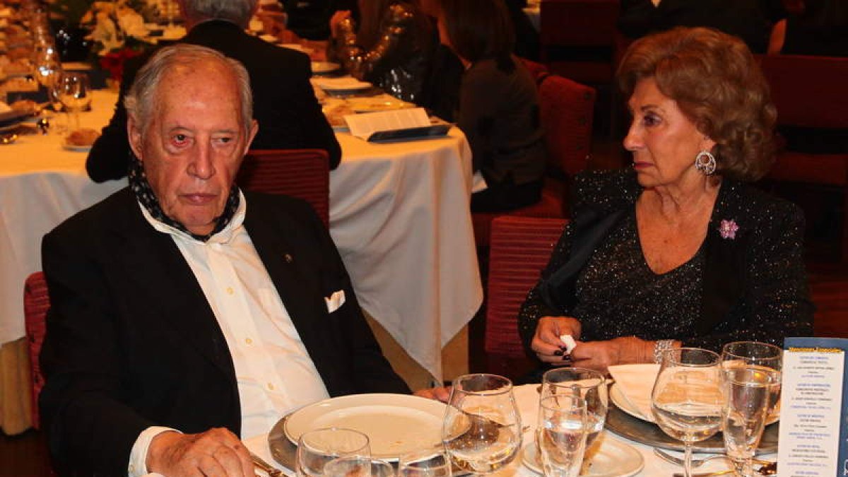 Los padres de Antonio Vázquez estuvieron acompañados de la familia.