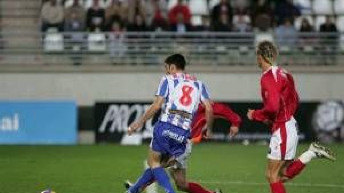 Rubén Vega fue el autor del gol de la Deportiva en Nueva Condomina en el choque de la primera vuelta
