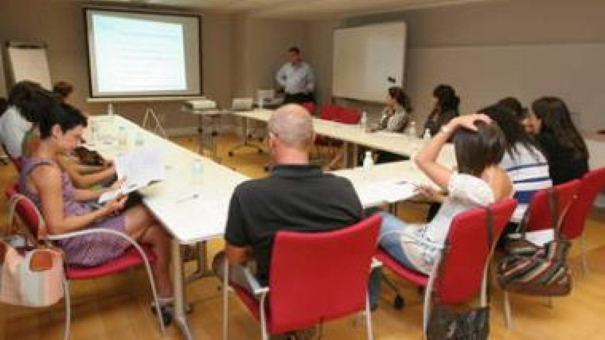 El curso se impartió ayer en las instalaciones de la Ciuden y continuará hoy.