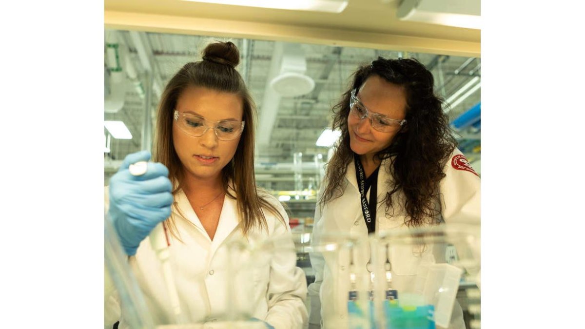 Investigadoras en un laboratorio de Estados Unidos. DL