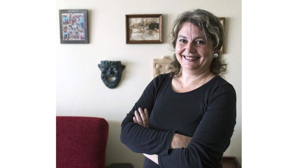 La escritora y profesora malagueña María Elvira Roca