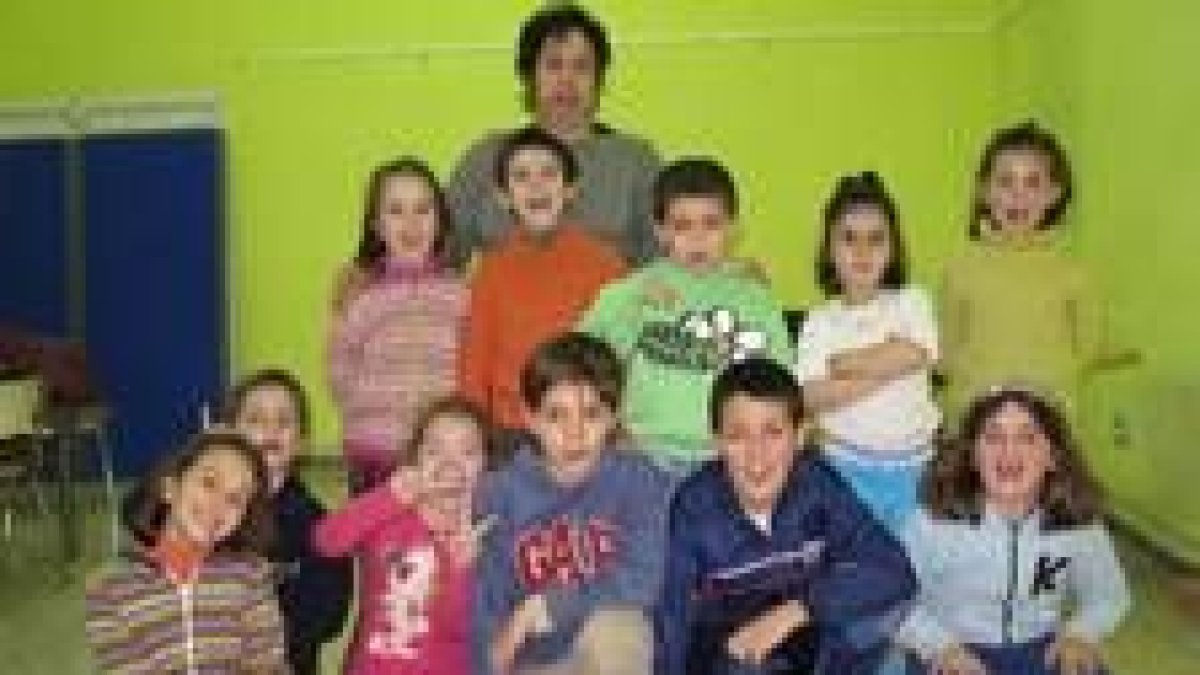 Algunos de los niños participantes en los talleres