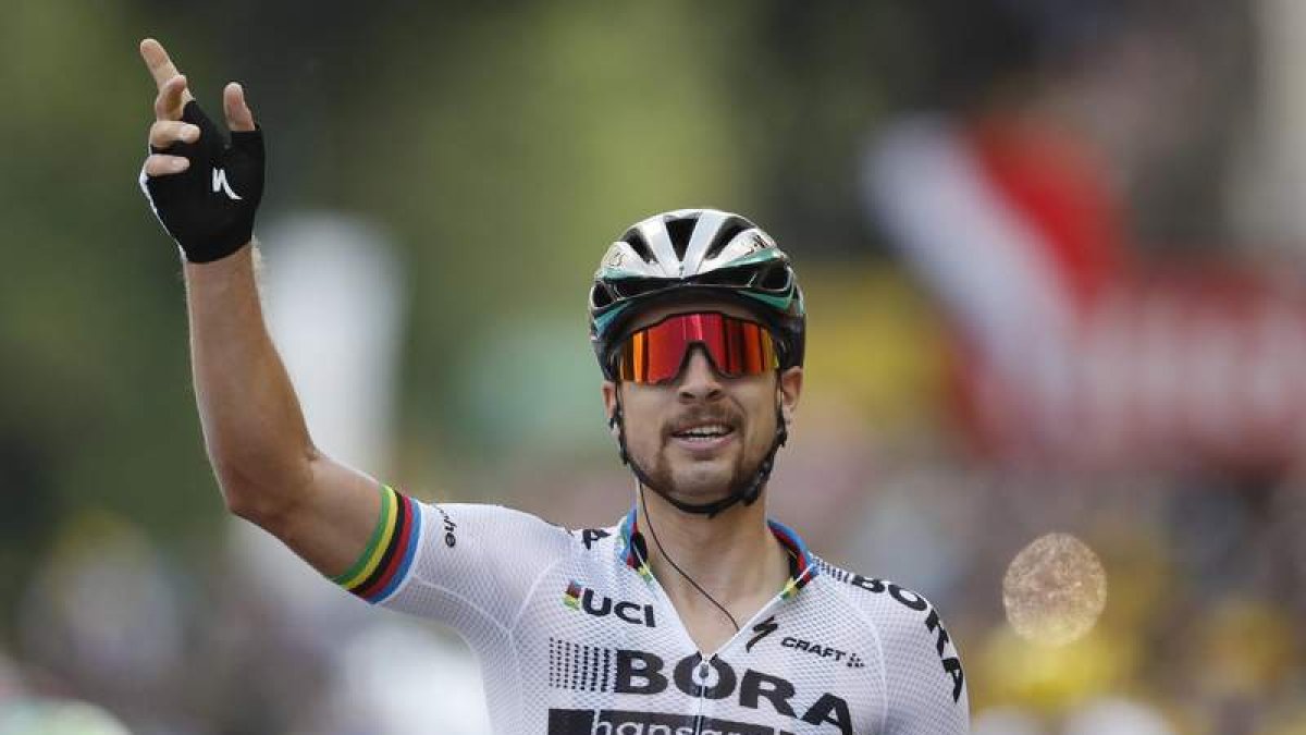 El ciclista eslovaco Peter Sagan a su llegada a la meta en Longwy. NACHO NÚÑEZ