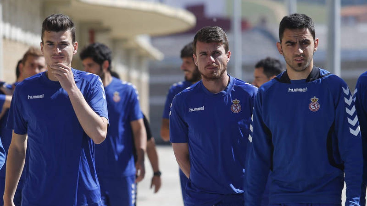Gonzalo, Santi Santos y Viti, tres leoneses que deben ser claves de cara al próximo proyecto.