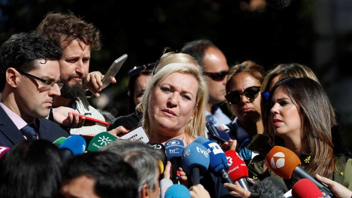 Inés Madrigal, ayer tras conocer la sentencia, anuncia que recurrirá al Supremo. J. J. GUILLÉN