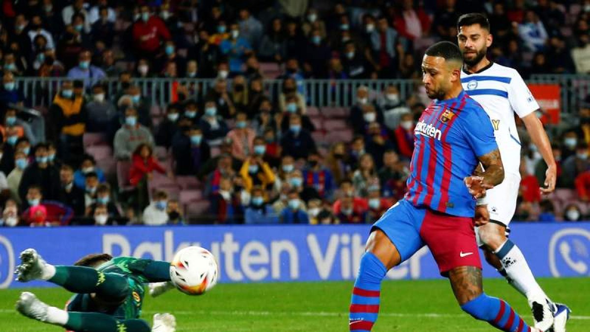 El gol de Memphis no le sirvió al FC Barcelona para llevarse los tres puntos en juego. FONTCUBERTA