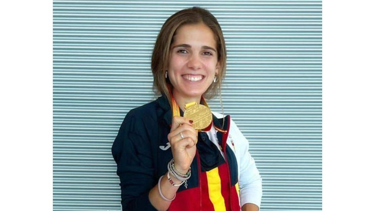 Marta García y Saúl Ordóñez lideran la representación del atletismo leonés en el Nacional de Madrid. DL