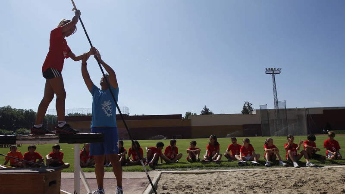 El estadio Hispánico acoge habitualmente competiciones y entrenamientos de la disciplina deportiva de atletismo.