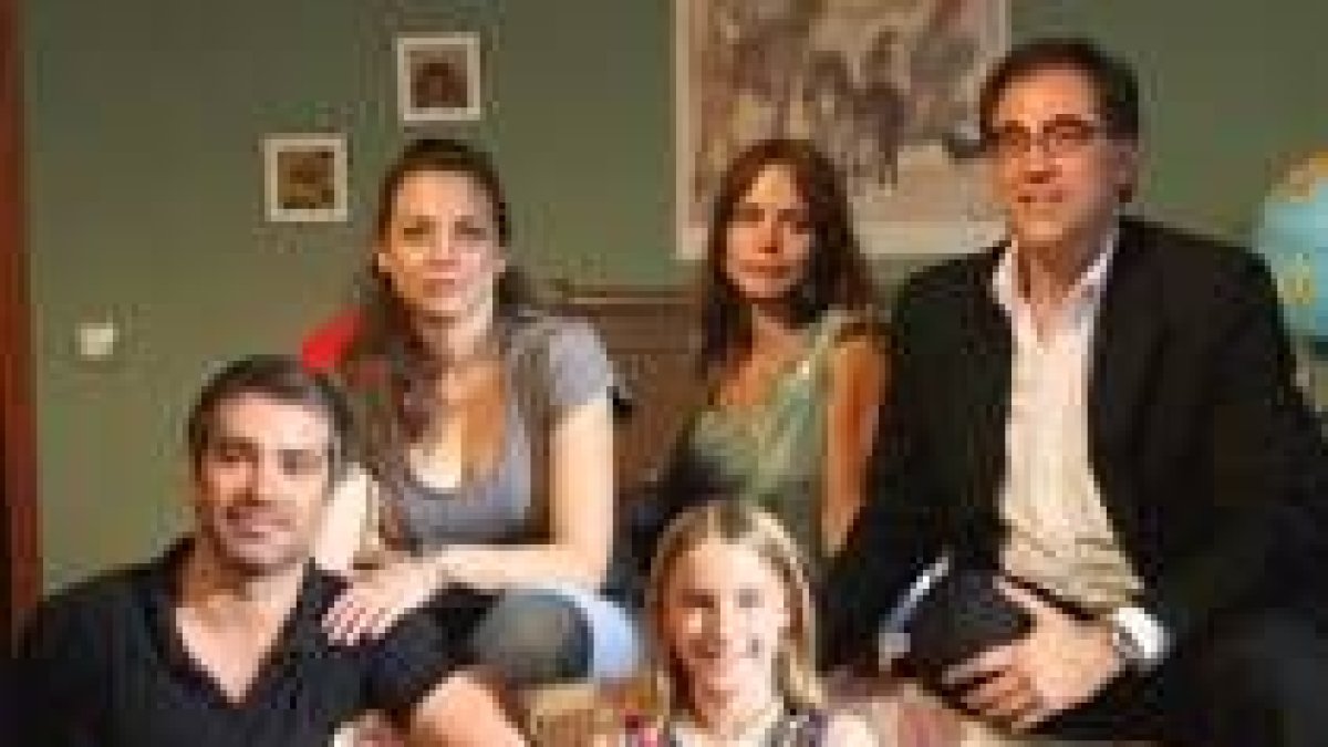 El director Jordi Llompart, Verónica Blume, Leonor Watling, Adriá Collad y Eva Gerretsen