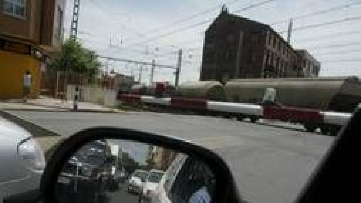 El proyecto persigue integrar el ferrocarril a su paso por el casco urbano