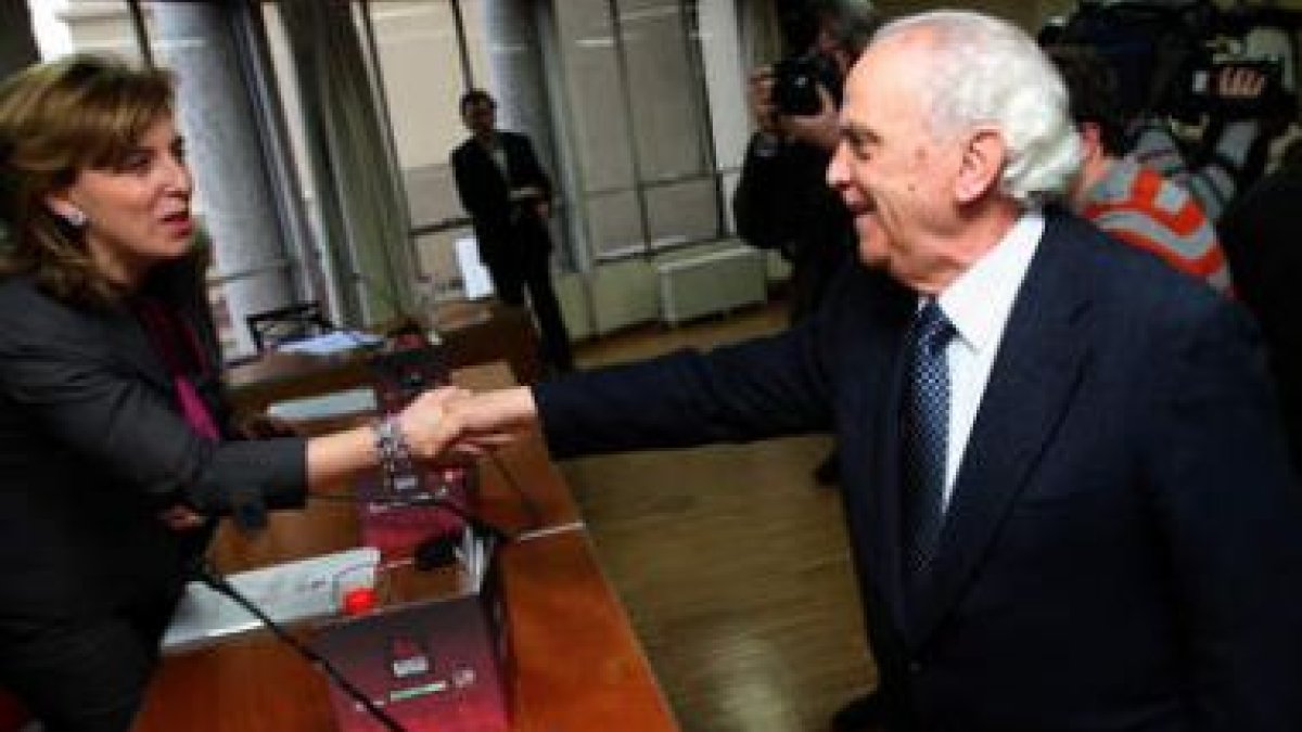 Manuel Núñez saluda a Salgueiro
