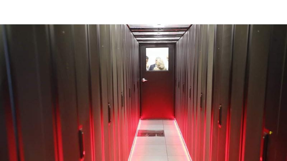 Instalaciones del supercomputador Caléndula en el campus de Vegazana. ramiro