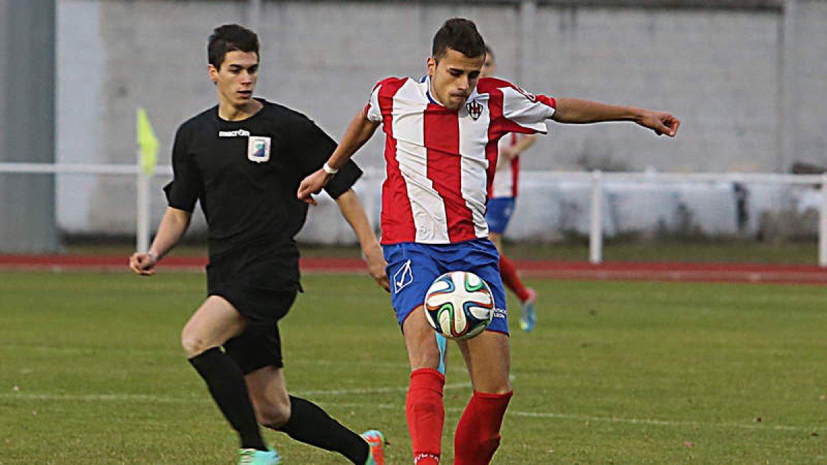 El equipo rojiblanco tratará de resarcirse esta tarde de la derrota sufrida la pasada jornada.