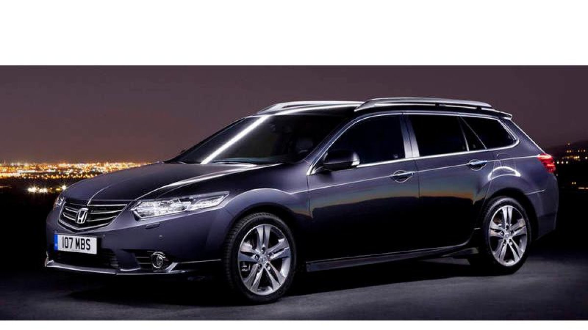 El Accord mantiene su condición de referente en los catálogos de Honda.