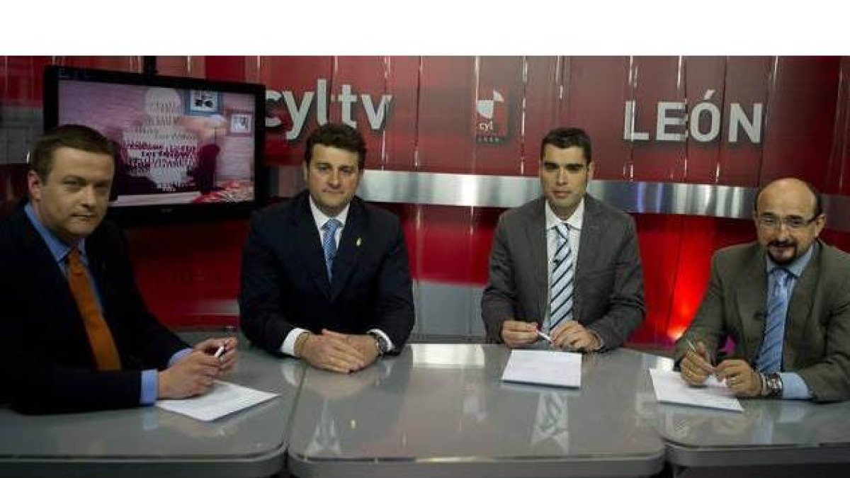 Germán Gavela, Manuel García, Roberto Núñez y Felipe Ramos, ayer, en el programa El Filandón.