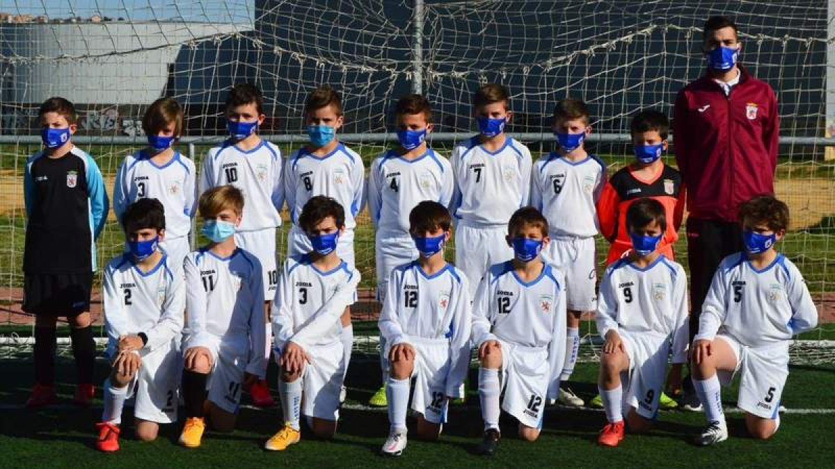 Formación del equipo de la Peña B  que disputa la Liga Volvemos de categoría benjamín. DL