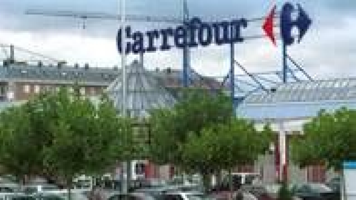 La actual parcela de Carrefour podría ser la solución al embrollo urbanístico de La Rosaleda