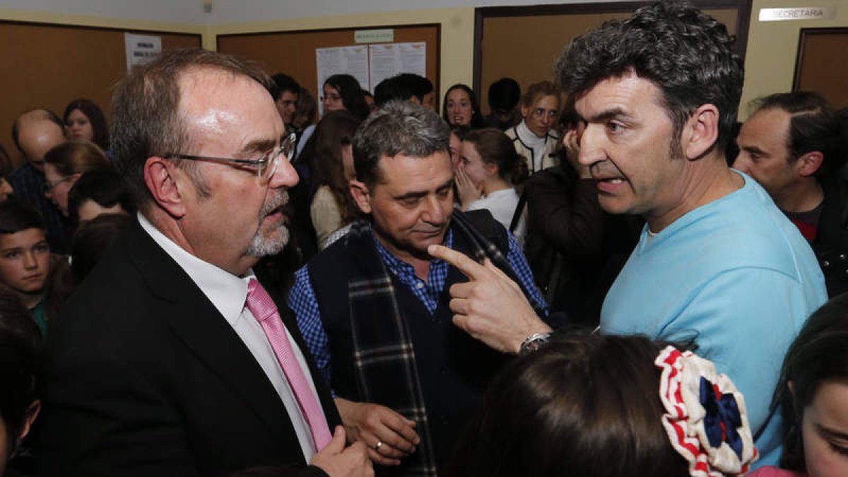 Rey aguantó casi una hora de encuentro abierto. RAMIRO