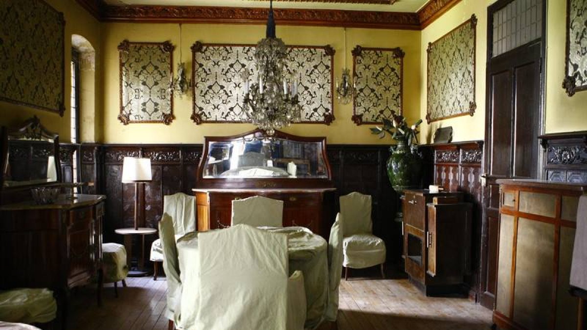 Uno de los salones de la espléndida casa neomudéjar de la calle San Agustín