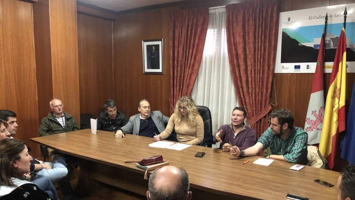 Los candidatos al Senado, en La Cabrera.