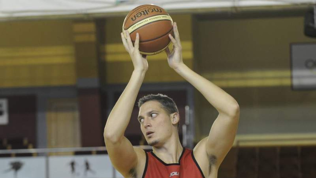 La aportación de Mortellaro será vital frente al Canarias.
