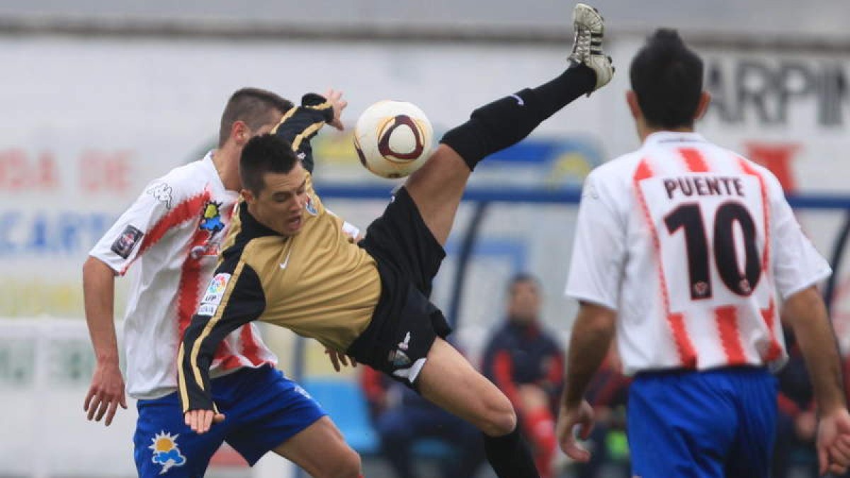 El equipo rojiblanco impuso la lógica en el debi.