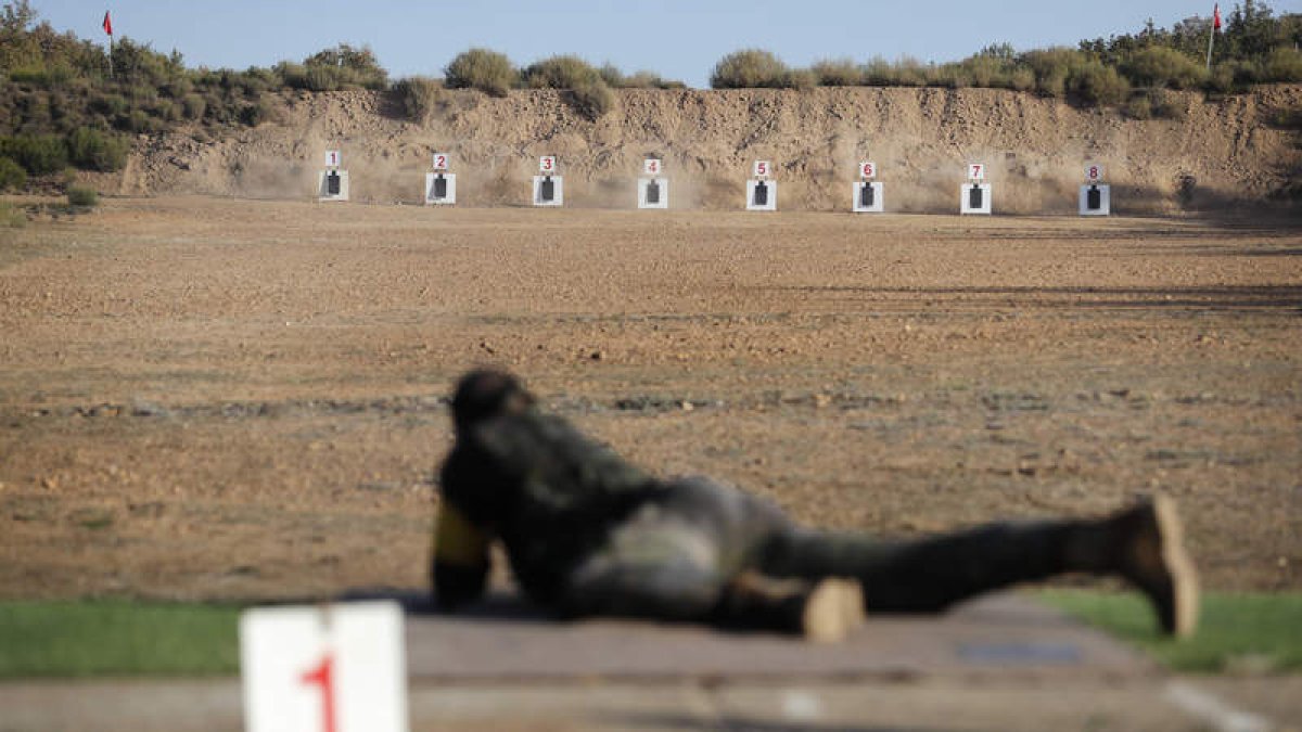 Las pruebas nacionales de tiro en la base del Ferral duraron toda la mañana. JESÚS F. SALVADORES