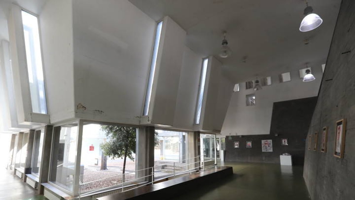 uned