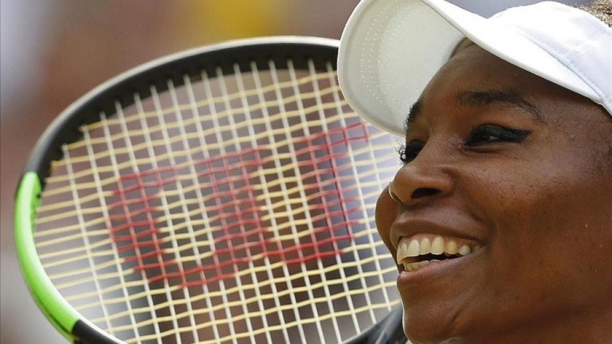 Venus Williams, feliz tras ganar a Konta y pasar a la final de Wimbledon.