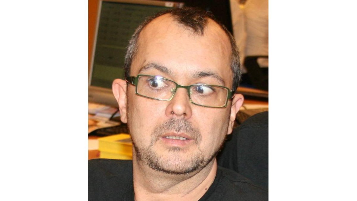 Arturo González.